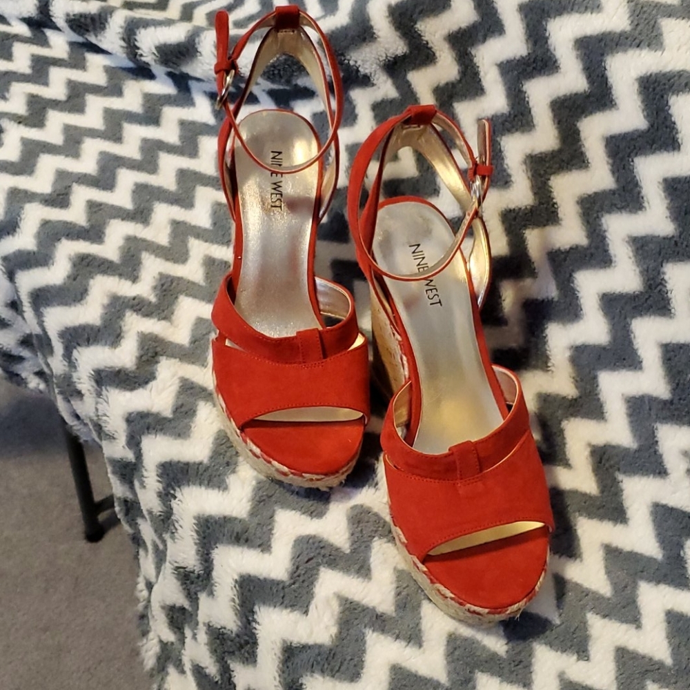 Nine West Red Suede Espadrille Wedge Sandals - Picture 3 of 5